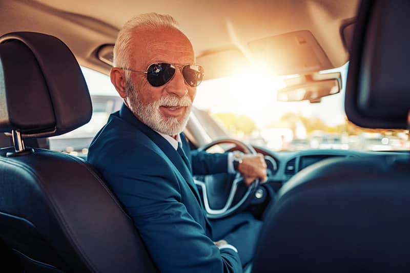 Senioren Fahrtüchtigkeit - wie kritikfähig sind ältere Autofahrer?